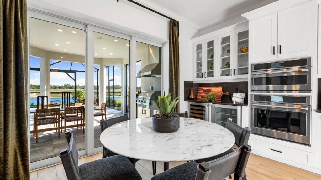 pallazio-model-31-breakfast-nook